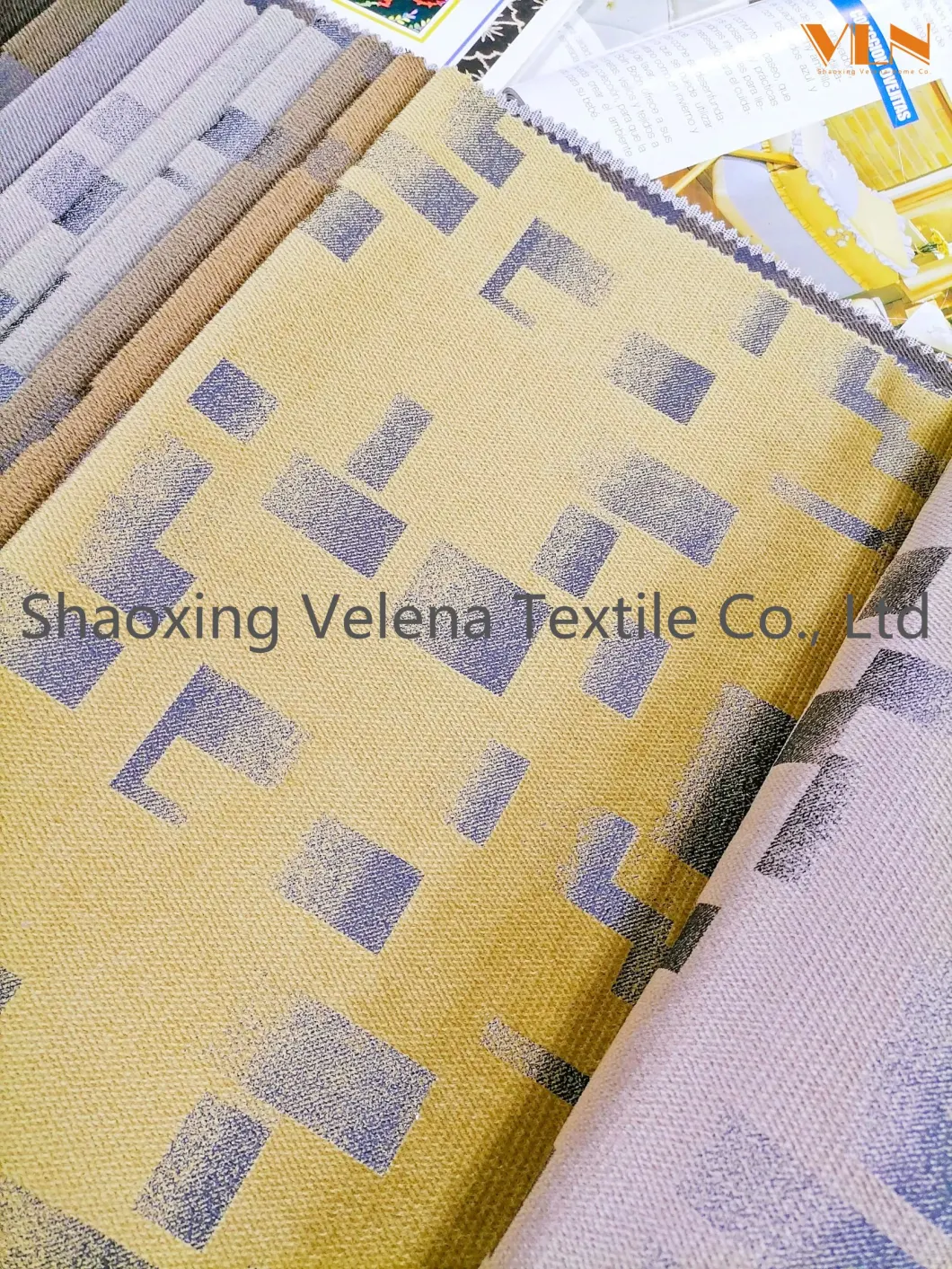 2022 Hot Sale Polyester Jaguar Twill Velvet Dyeing with Multicolor Foil Upholstery Textile Sofa Home Textile Fabric